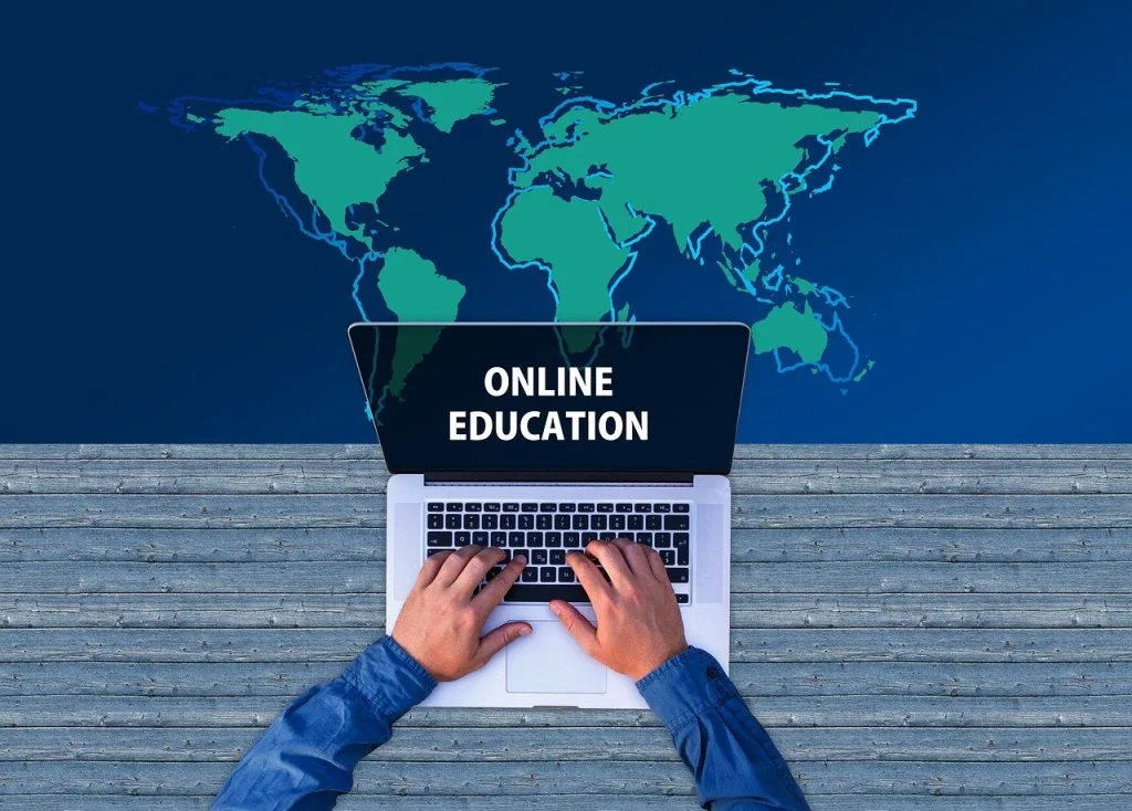 laptop, online, internet-5612763.jpg